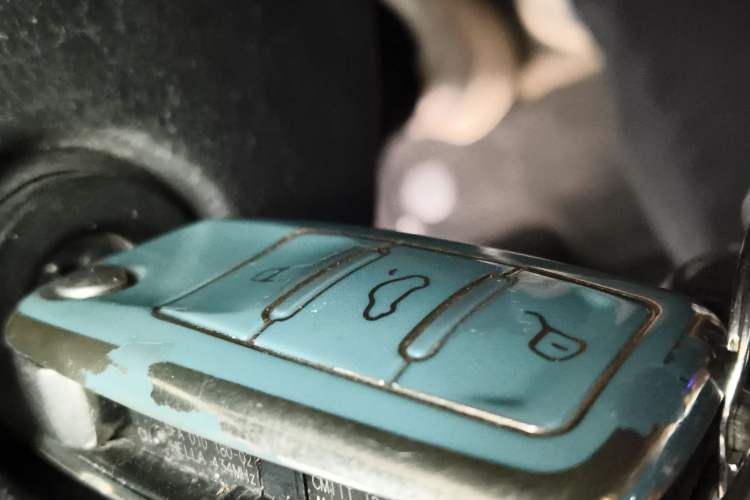 Used Volkswagen Sagitar 2013 2.0 TSI GLI Vehicle Key