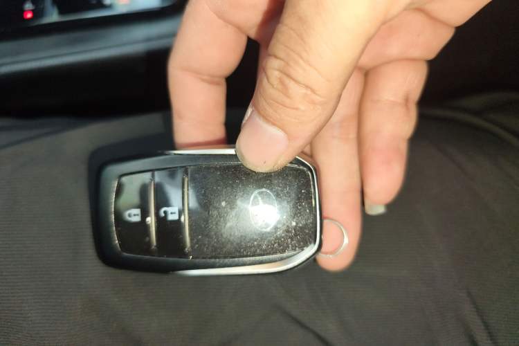 Used Toyota Highlander 2017 2.0T Four-Wheel Drive Luxury Edition 7 Seats Interior 1