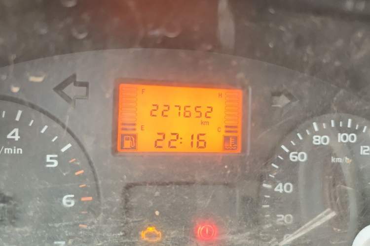 Used Wuling Rongguang 2011 1.2L Base Version
