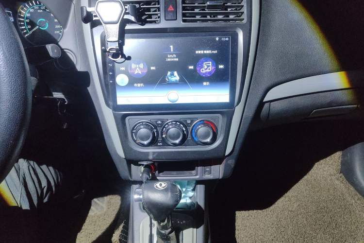 Used FORTHING Joyear S50 2014 1.6L CVT Luxury Model Audio And AC Panel