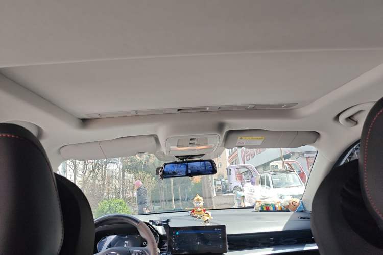 Used MG 5 2022 180 DVVT CVT Youth Luxury Edition
