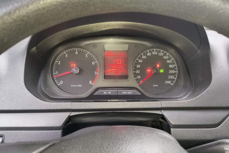 Used Volkswagen Jetta 2013 1.6L Automatic Fashion Model
