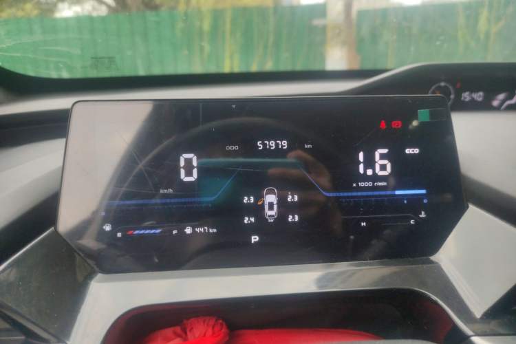 Used CHANGAN OSHAN Z6 2022 Blue Whale 1.5T DCT Luxury Model
