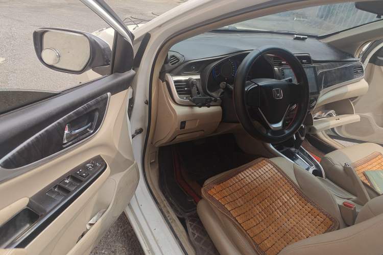 Used Honda Crider 2015 1.8L automatic comfort version Driver Seat