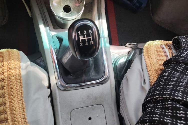 Used Jinbei New Hiace X30L 2016 1.5L Wealth Edition Van DLCG14 Gear Lever