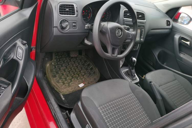 Used Volkswagen Polo 2014 1.6L Automatic Comfort Edition