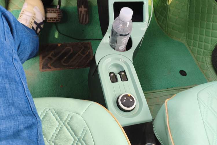 Used Wuling Hongguang MINIEV 2022 Macaron Fashion Model Lithium Iron Phosphate Gear Lever