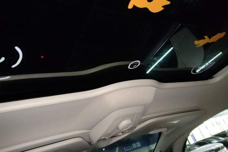 Used Citroen C4 Picasso 2015 1.6T Luxury 5-Seat Model
