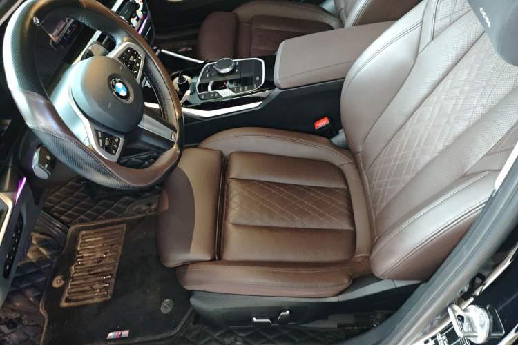 Used BMW 3 Series 2024 320Li M Sport Package Left Front Seat