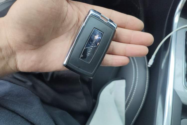 Used Jaguar XEL 2020 2.0T 200 PS R-DYNAMIC S Advanced Sport Edition Vehicle Key