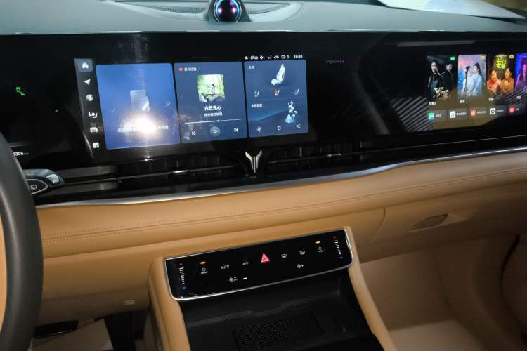 Used VOYAH Dream 2024 PHEV Ultra-Long Range Flagship Edition
