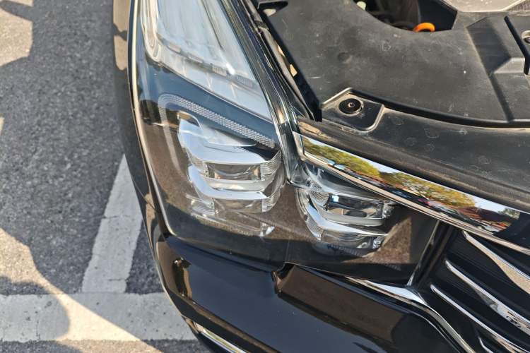 Used GAC Trumpchi GS8 2017 320T Two-Wheel Drive Luxury Smart Connectivity Version (7 Seats)
