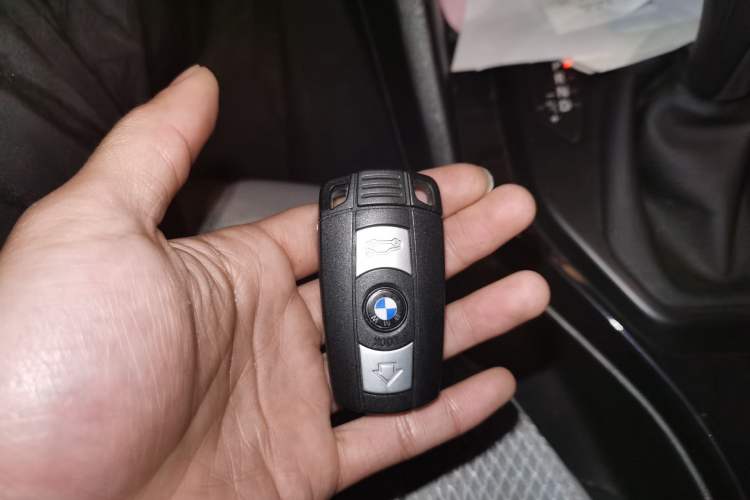 Used BMW X1 2012 sDrive18i Luxury Edition