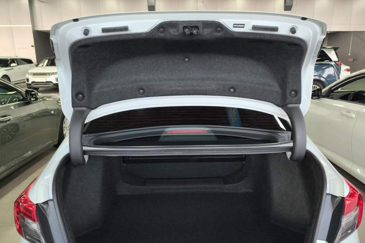 Used Honda Civic 2023 2.0L eHEV Pioneer Edition