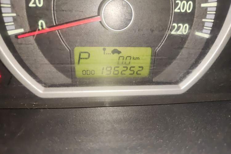 Used Kia Sportage 2009 2.0L Automatic 2WD GL Trim Odometer Close Up