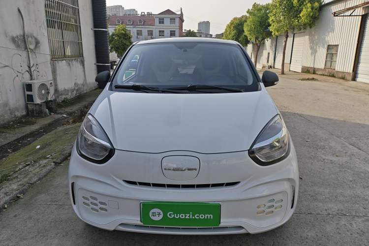 Used Roewe Clever 2021 302 km New Four-Seater Super-Efficient Version
