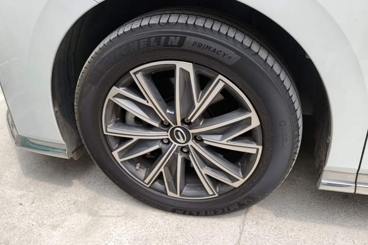 Used GAC Trumpchi M8 2024 Master Series Super Hybrid Edition Left Front Wheel Hub