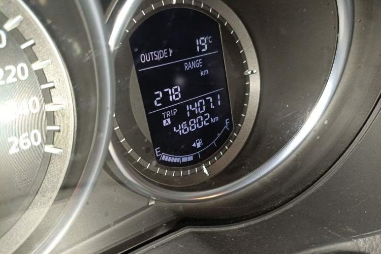 Used Mazda Atenza 2015 2.0L Blue Sky Luxury Edition