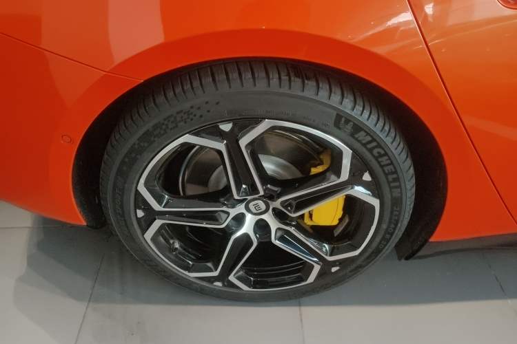 Used Xiaomi Auto SU7 2024 Four-Wheel-Drive Max Founder's Edition
