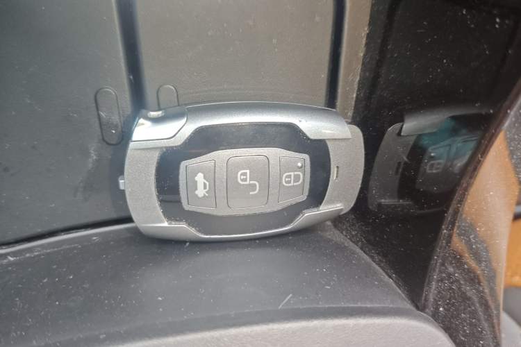 Used BYD Qin New Energy 2016 Qin EV300 Prestige Model
