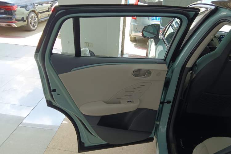 Used Lynk & Co 06 EM-P 2023 EM-P 126 Long-Range Halo
