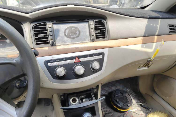 Used Lifan Auto 620 2012 1.5L Manual Comfort Type A
