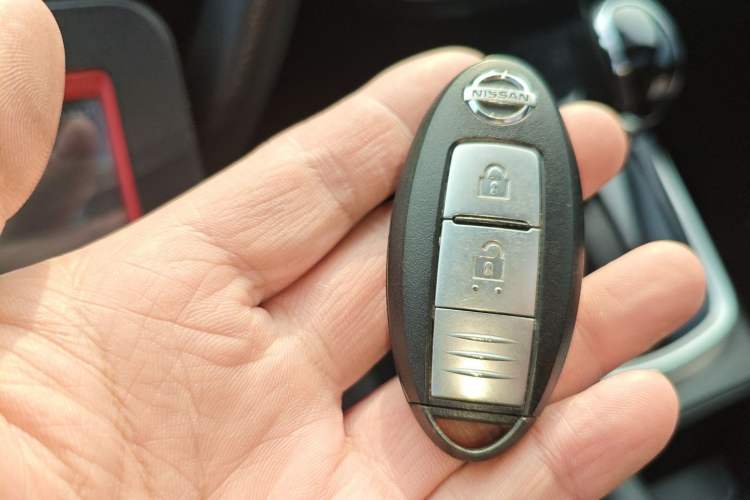 Used Nissan Tiida 2019 1.6L CVT Smart Drive Version China VI Standard