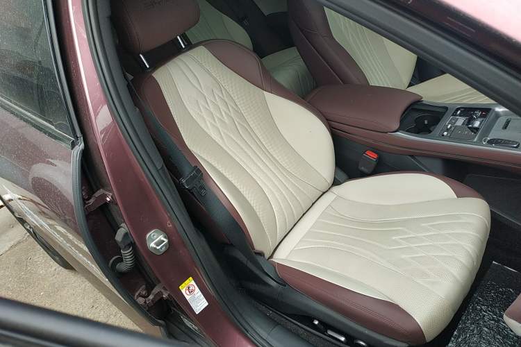 Used BYD Seal 2023 DM-i 1.5T 121km Flagship Model
