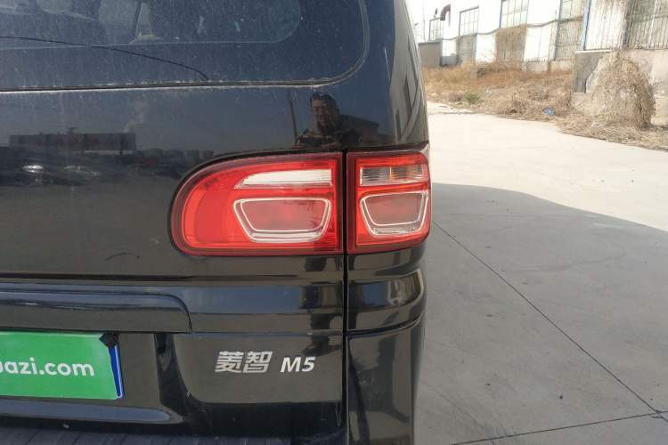 Used FORTHING Lingzhi 2019 M5L 1.6L 7-Seater Base Model China VI Standard