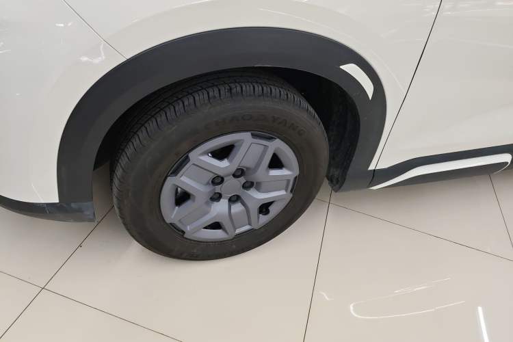 Used BYD Yuan UP 2025 Model 301KM Leading Version