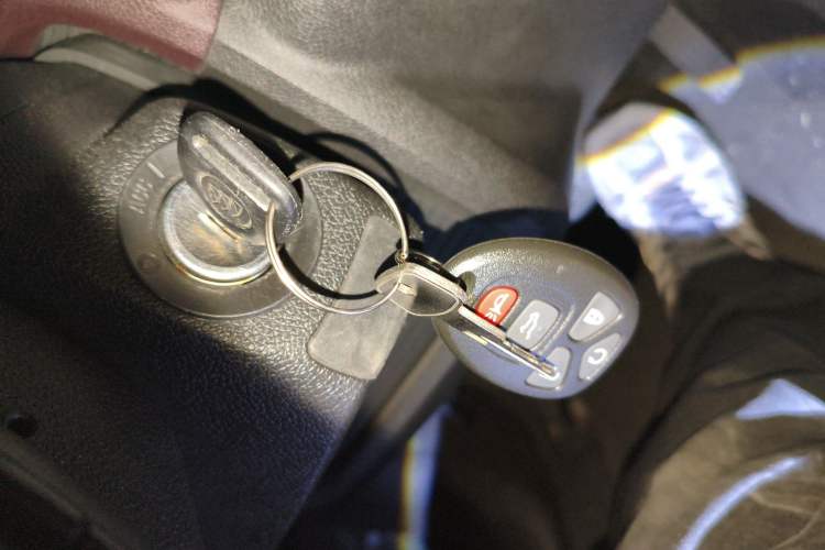 Used Buick Enclave 2014 3.6L Two-Wheel Drive Elite Comfort Version