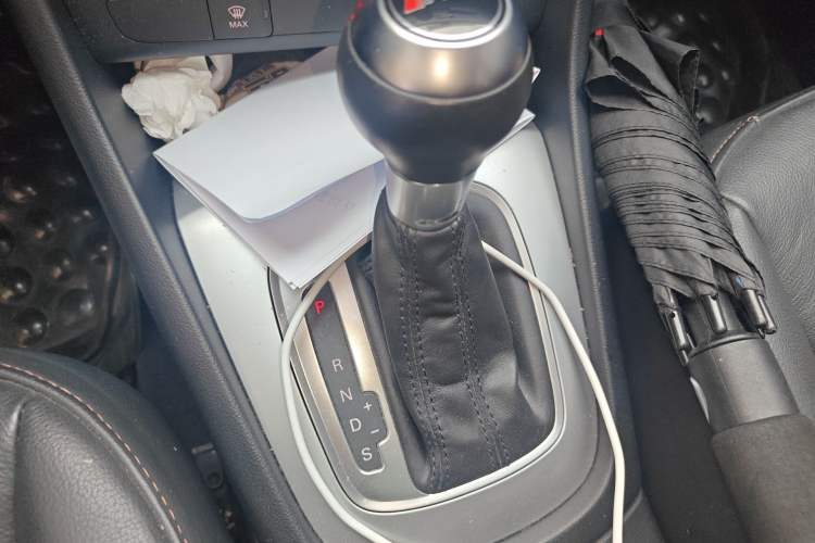 Used Audi Q3 2017 30 TFSI Fashion Model Gear Lever