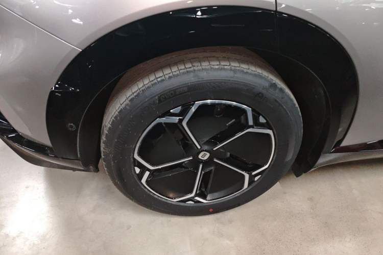 Used Xiaomi Auto YU7 2025 Ultra-Long Range Rear-Wheel Drive Version