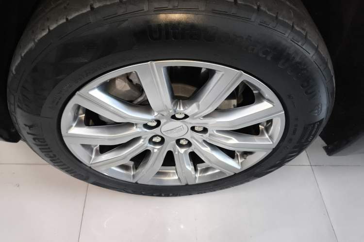 Used Cadillac XT4 2023 28T Two-Wheel Drive Prestige Version