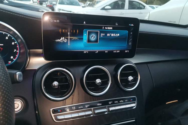 Used Mercedes-Benz C-Class 2021 C 200 L Fashion Edition Sport Version
