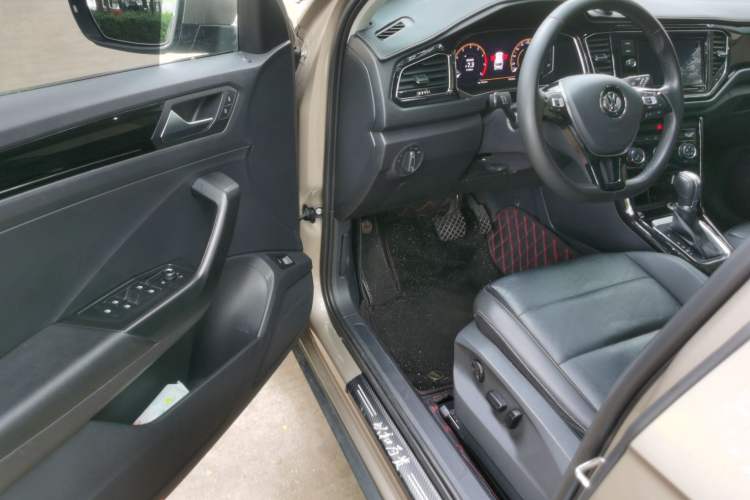 Used Volkswagen T-ROC 2020 280TSI DSG Two-Wheel Drive Comfort Version