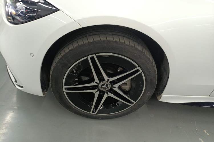 Used Mercedes-Benz C-Class 2023 Restyled C 260 L Night Edition Sports Version Left Front Wheel Hub