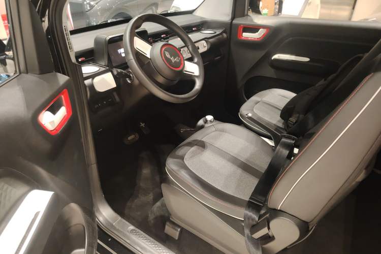 Used Wuling Hongguang MINIEV 2022 GAMEBOY 200km Gaming Edition with Lithium Iron Phosphate Left Front Seat