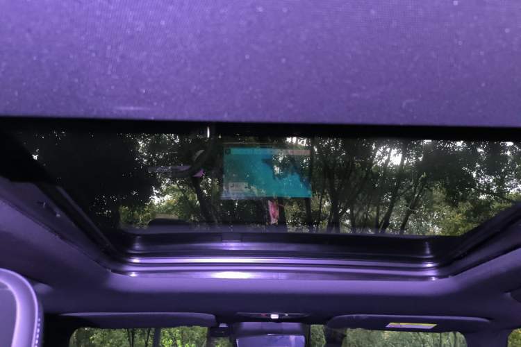 Used iCAR 03T 2024 520km Two-Wheel Drive Long-Range Enjoyment Edition Headliner