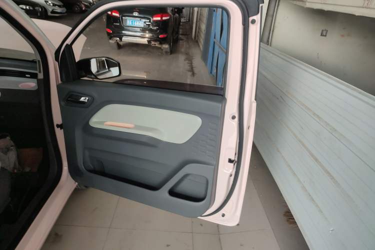 Used Wuling Hongguang MINIEV 2022 Macaron Premium Model – Lithium Iron Phosphate