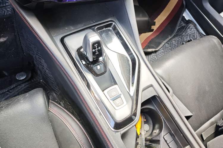 Used Lynk & Co 02 2019 1.5T DCT Two-Wheel Drive Pro Edition China VI Standard
