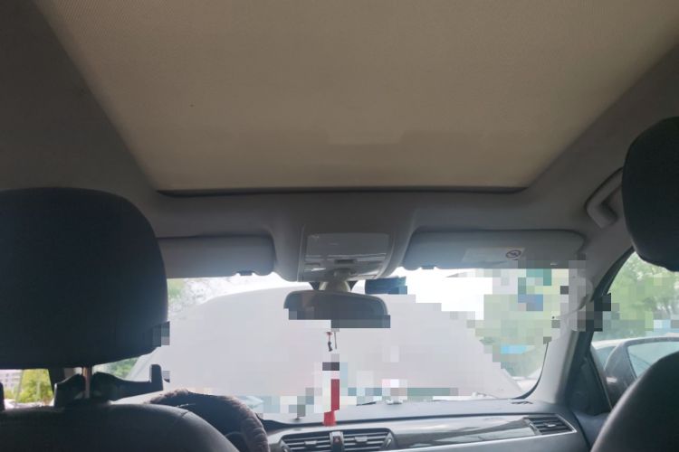 Used Zotye T600 2014 1.5T Manual Luxury Model Headliner