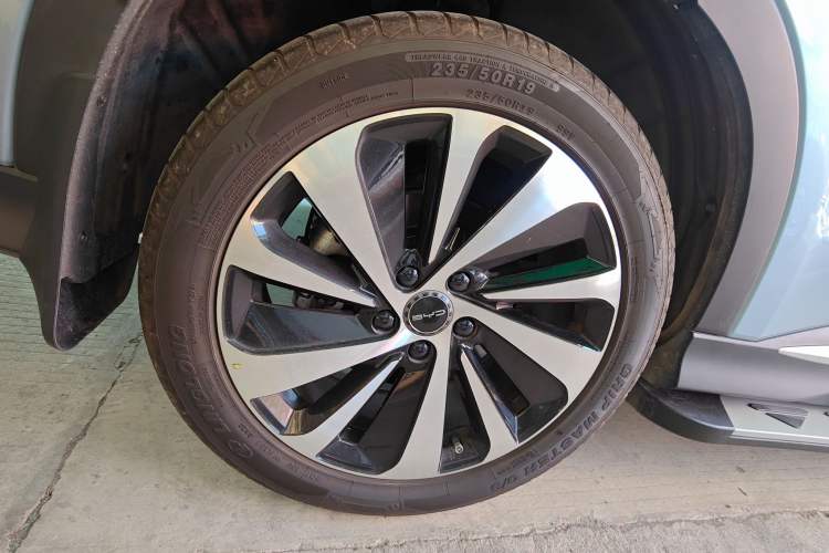 Used BYD Song PLUS New Energy 2023 Champion Edition EV 520KM Flagship Model