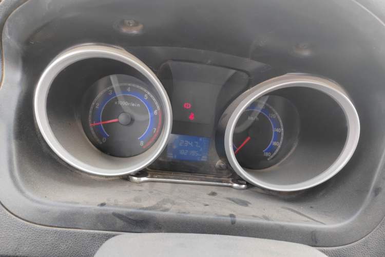Used CHANGAN KAICHENG Ruixing M80 2014 1.5L CNG Comfort Model 4G15S Instrument Cluster