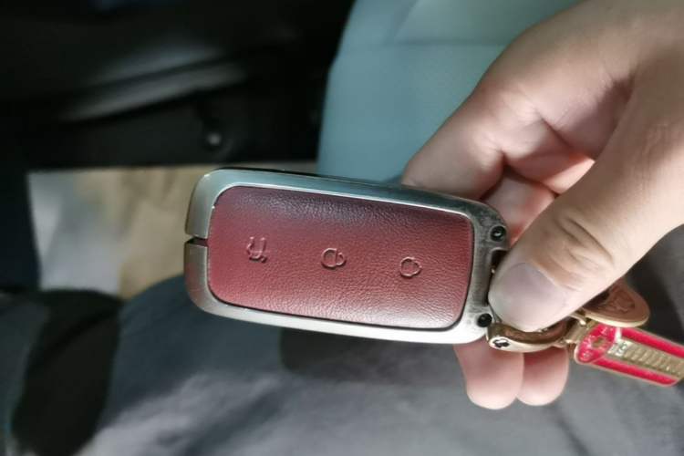 Used Geely Galaxy E8 2024 665 km Range Rear-Drive Starship Long-Range Version
