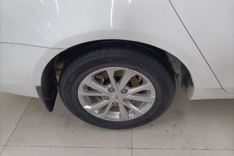 Used Geely Auto Emgrand 2021 UP 1.5L CVT Comfort Model Right Rear Wheel Hub