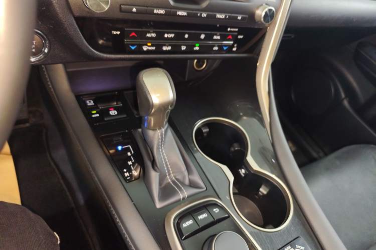 Used Lexus RX 2016 300 Two-Wheel Drive Elite Version China V Standard Gear Lever