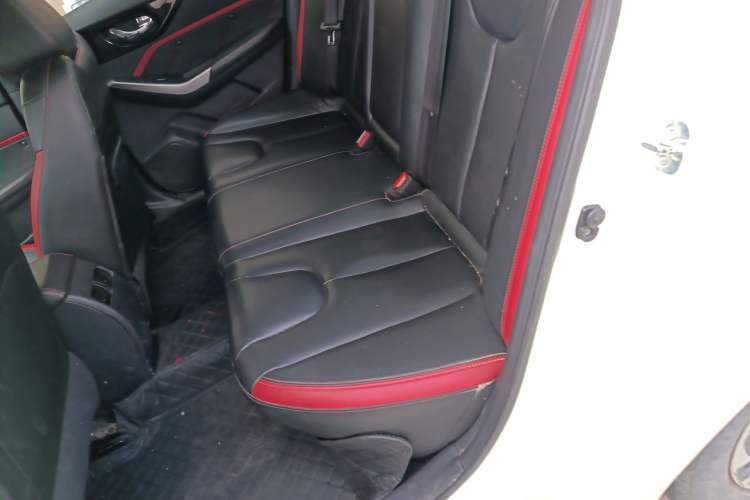 Used Venucia D60 2019 1.6L XL CVT Smart Connect Elite Edition