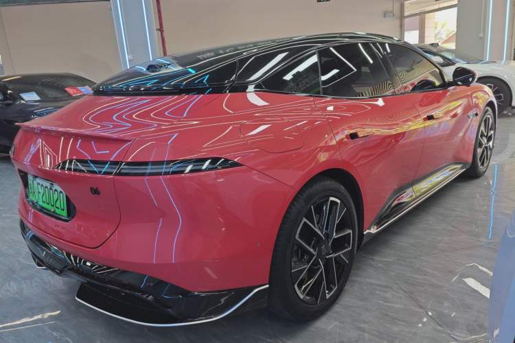 Used Avatr 06 2025 Pro Range-Extended Edition Rear Right 45 Deg