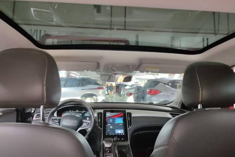 Used Roewe i6 MAX New Energy 2020 1.5T PHEV Cool & Stylish Skyroof Edition
